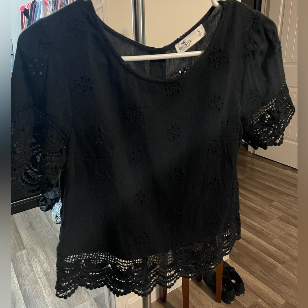 Hollister blouse. Size small.